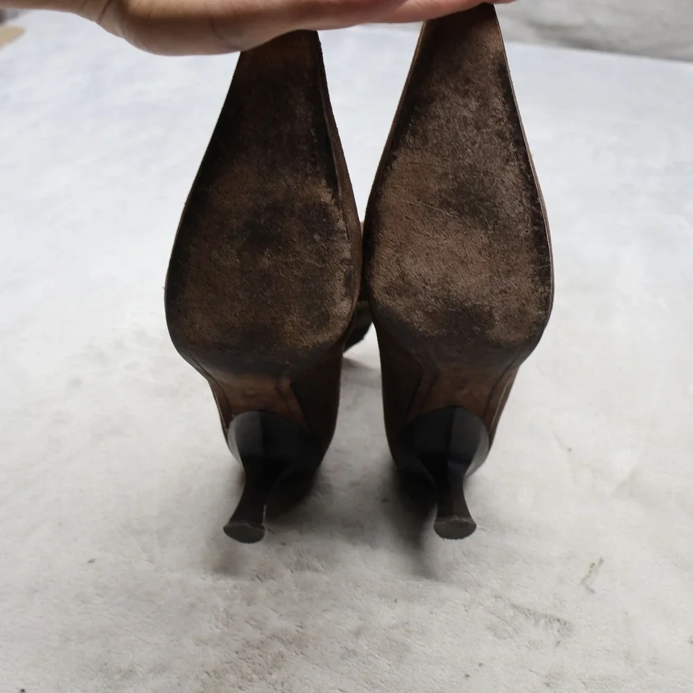 Donald Pliner Women 9M Ankle Boots Brown Suede Pointed Toe Kitten Heel Side Zip